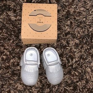 Sweet n Swag silver moccs